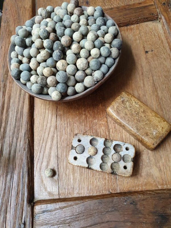 Casting mold for musket balls